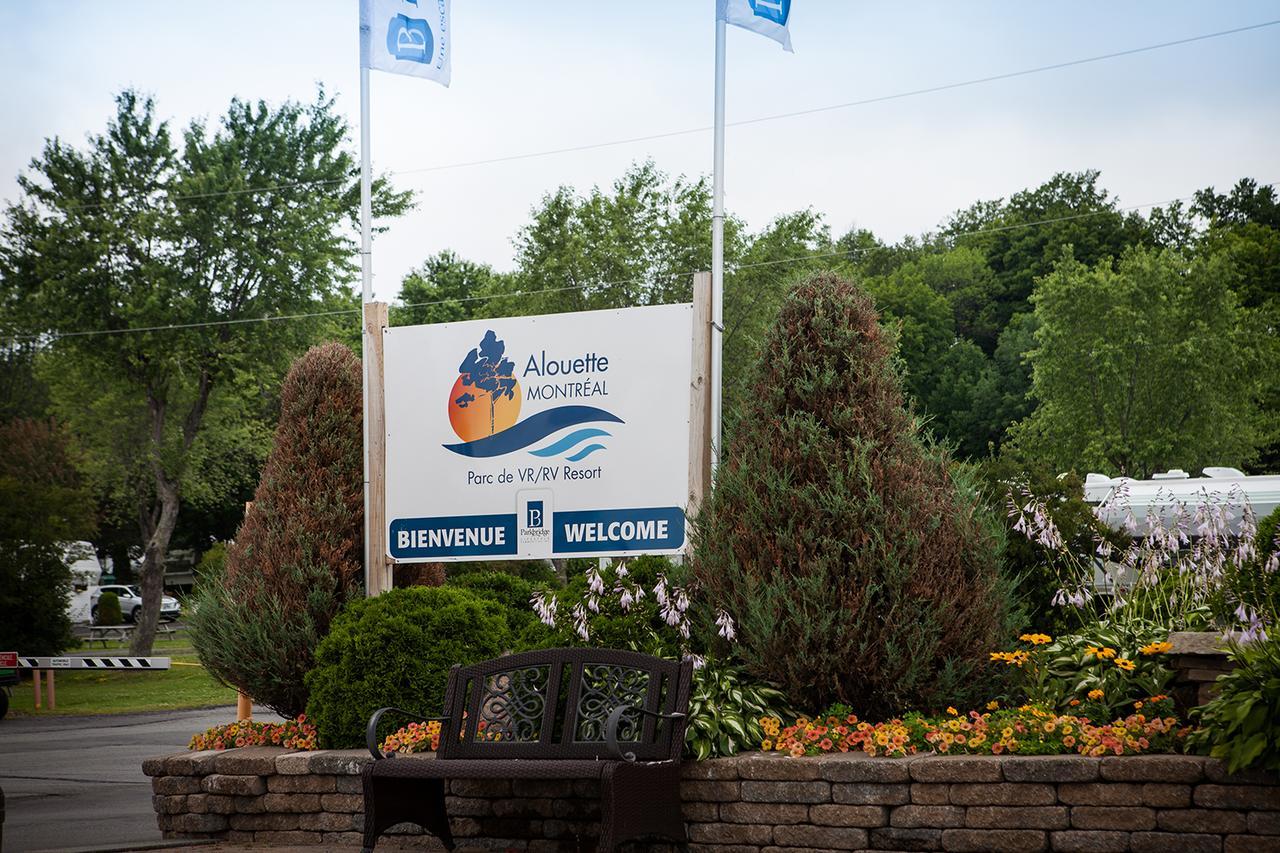 Alouette Parkbridge Hotel Saint-Mathieu-de-Beloeil Buitenkant foto